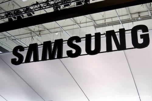 Carcasas filtradas del Samsung Galaxy S21 confirmarían su extrañísima cámara