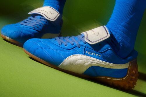 PUMA y Rihanna irrumpen en el estilo del fútbol con la nueva colaboración de zapatillas Avanti LS