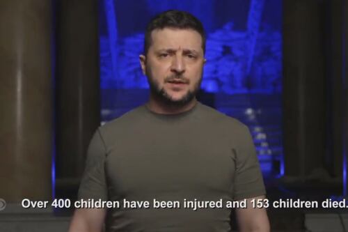 “Defendemos nuestra libertad”: presidente de Ucrania, da emotivo mensaje en los Grammy