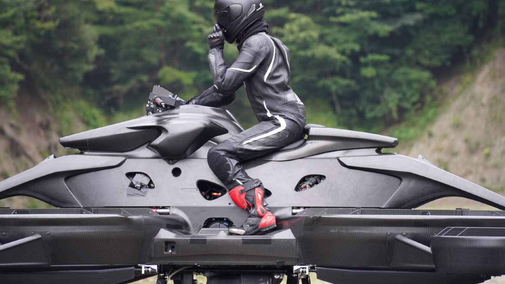 XTURISMO la primera moto voladora inspirada en Star Wars llega desde Japón