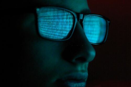 ¿Quieres saber si tus datos están en la dark web? Google tiene una herramienta que te ayudará