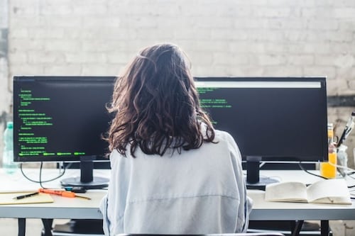 Del código al diseño: Por qué el Vibe Coding es la tendencia que redefine el trabajo de los desarrolladores