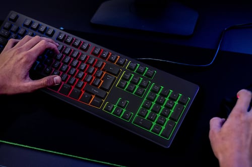 Xtech anuncia nuevo combo ergonómico de teclado y mouse para gamers