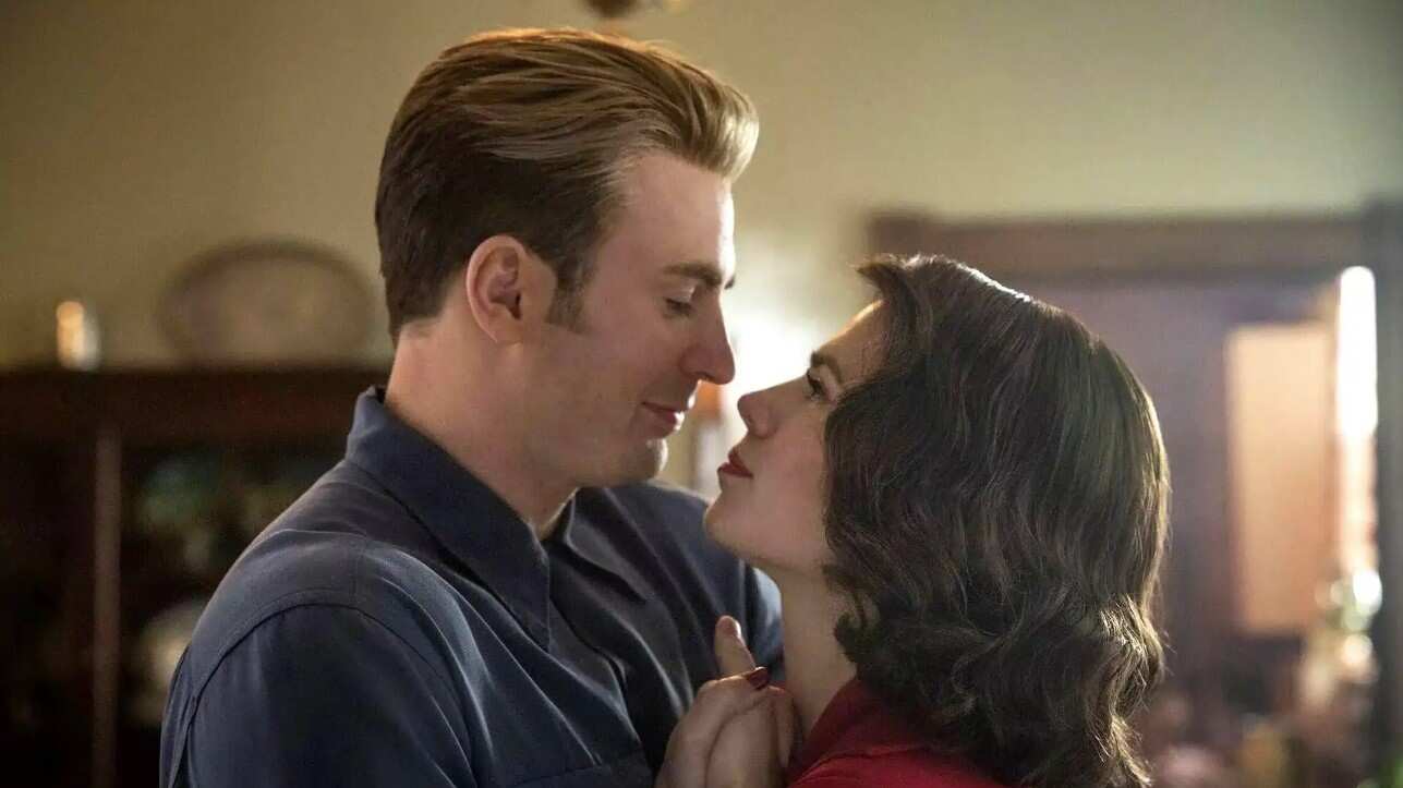 Steve Rogers y Peggy Carter