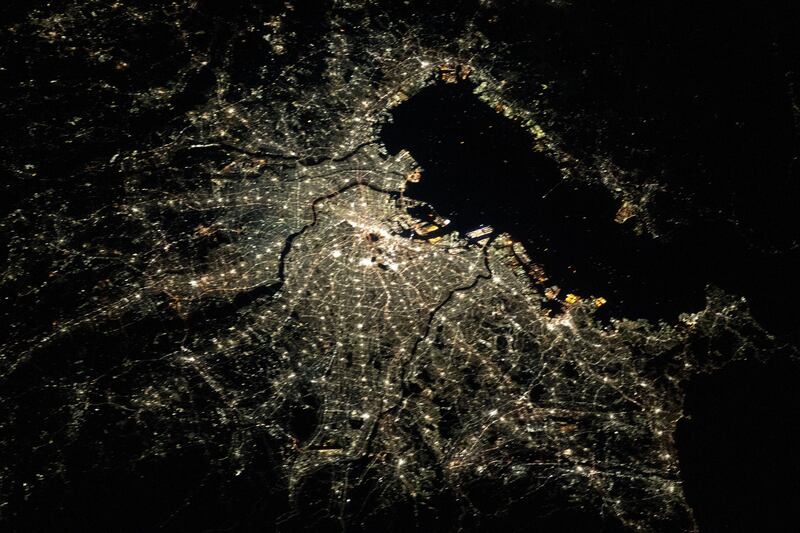 Tokio desde el espacio / Facebook: NASA