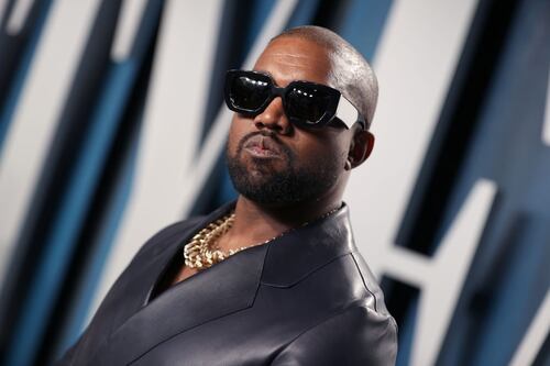 ¿Quién pagó 1.8 millones de dólares por las Air Yeezy de Kanye West y qué hará con ellas?