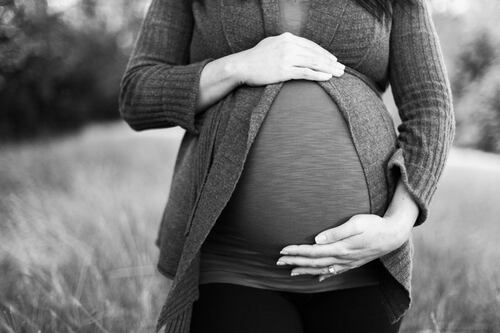 Síndrome de alcoholismo fetal: ¿Puede el consumo de alcohol del padre dañar al bebé?