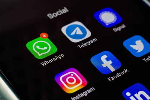 WhatsApp quiere integrar función popular de Instagram y Twitter para dar un salto definitivo a las redes sociales