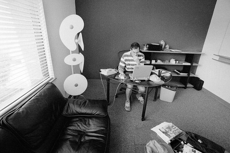 Steve Jobs en su oficina