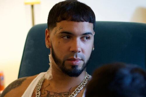 Anuel AA arremete contra el influencer Ibai Llanos y la producción de “La Velada 4”