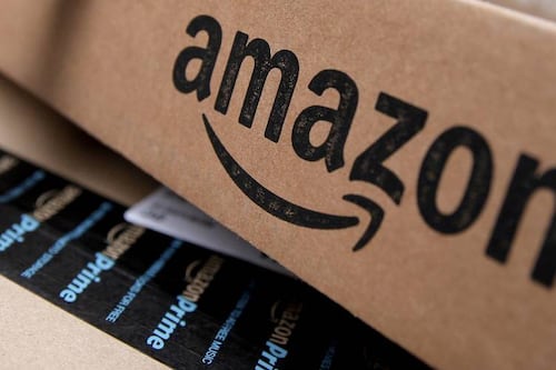 Vendedores de Amazon acosan e intentan sobornar a clientes que dieron opiniones negativas