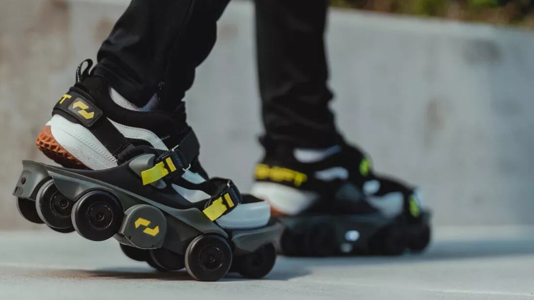 Las zapatillas Moonwalkers de Shift Robotics parecen sacadas del futuro. Incrementan la velocidad de caminado con tecnología robótica.