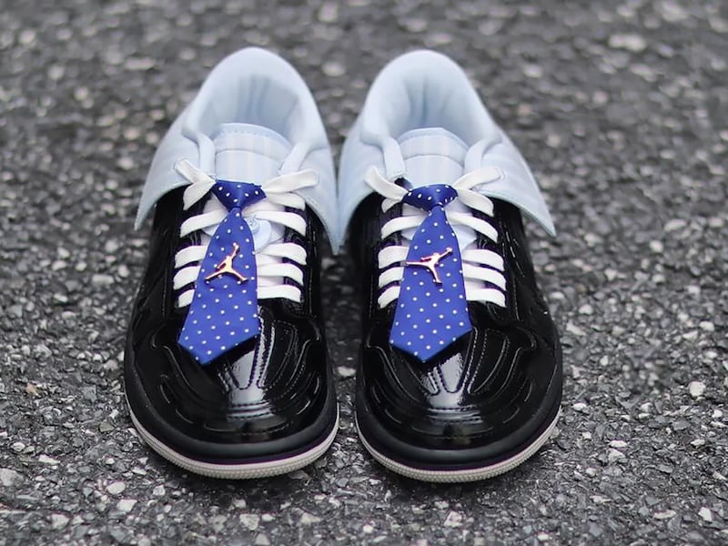 De la oficina al asfalto: Las nuevas Air Jordan 1 Low MM “Suit & Tie” redefinen el lujo corporativo