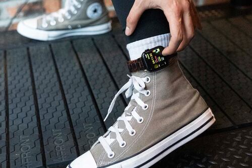 Apple Watch en el tobillo: ¿es una moda sin sentido o realmente trae beneficios?