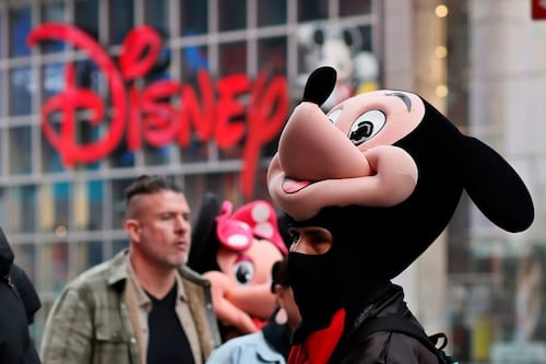 Disney inicia ola de despidos: 7.000 empleados se van de la empresa desde esta semana
