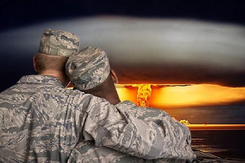 Parece comedia de ficción: EE.UU planeó lanzar una “bomba gay” que convertía a sus contrincantes en homosexuales