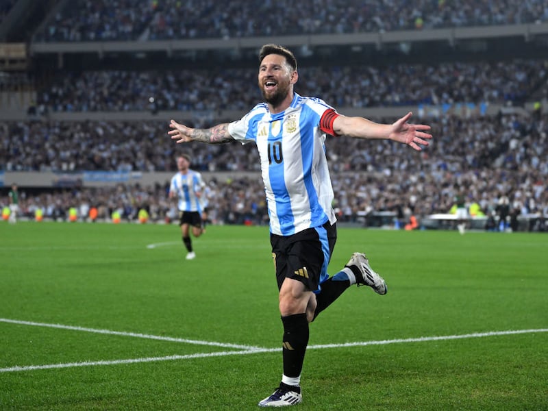 Cómo usar la IA para conseguir una selfie perfecta con Lionel Messi durante el Mundial 2026