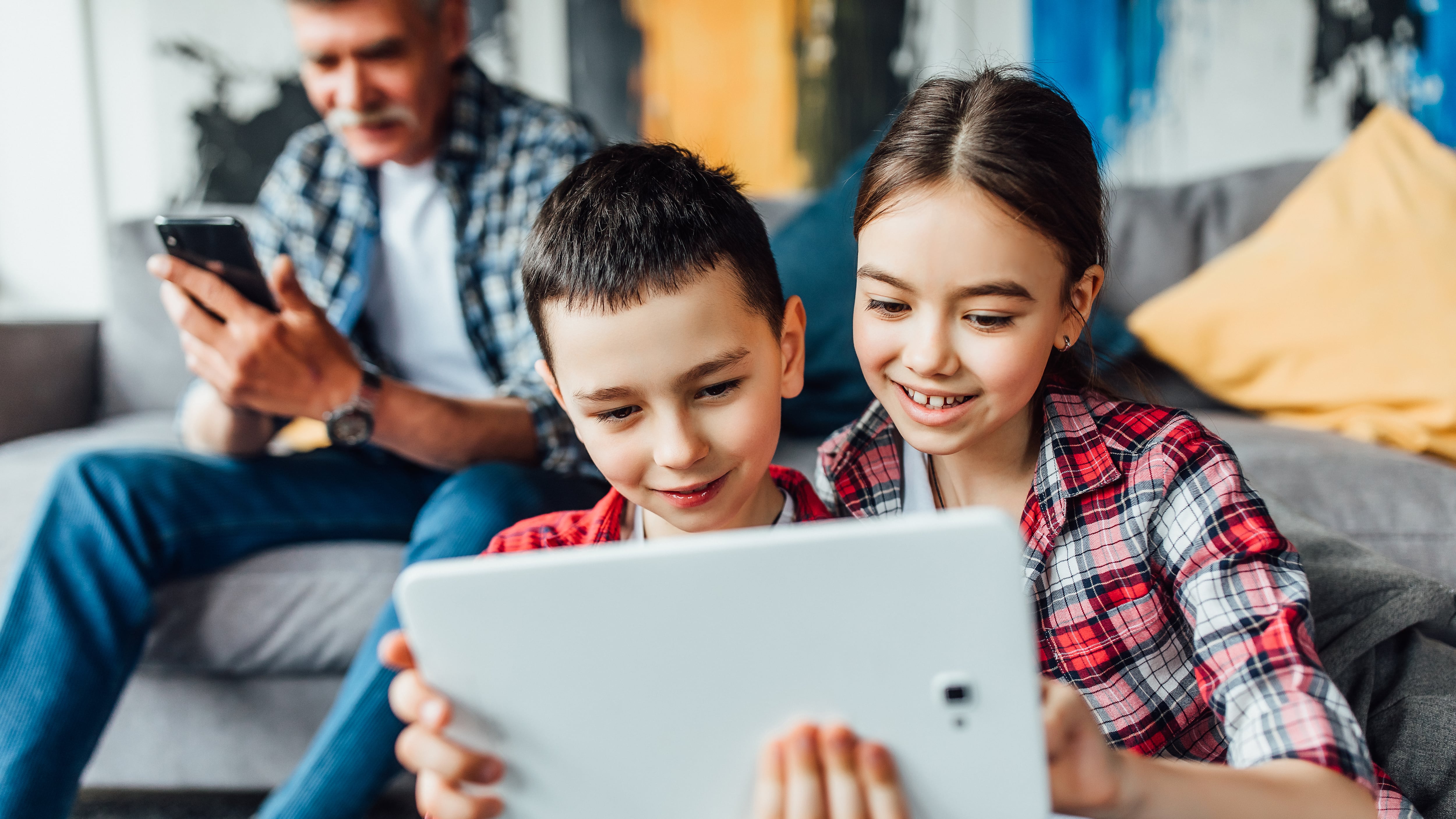 Por primera vez, el aprendizaje y la educación han superado al entretenimiento como la principal razón por la que las personas recurren a la inteligencia artificial