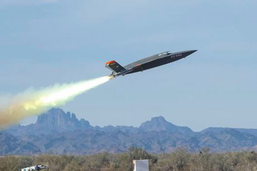 XQ-58A Valkyrie: El dron kamikaze controlado por Inteligencia Artificial pasó sus pruebas finales