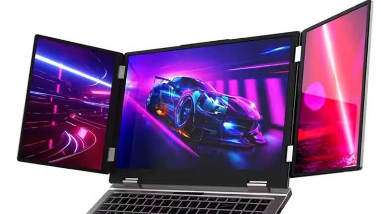 laptop con tres pantallas