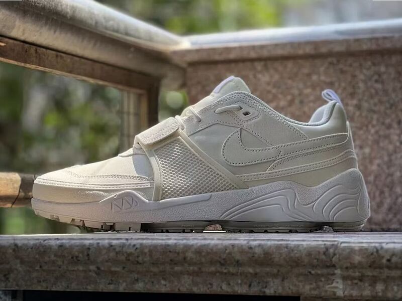 Travis Scott Nike Shark-A-Don “Sail”