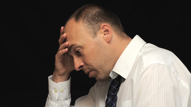 ¿Qué hacer cuando a mi celular le cayó agua? Mitos y consejos útiles