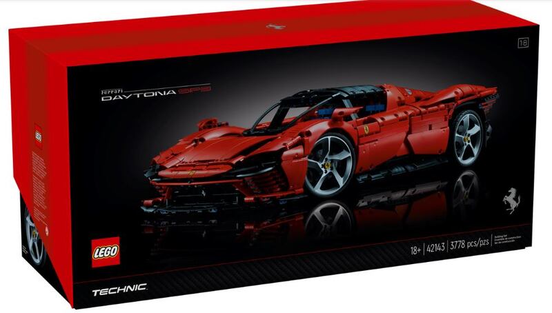 Ferrari Daytona SP3 de LEGO