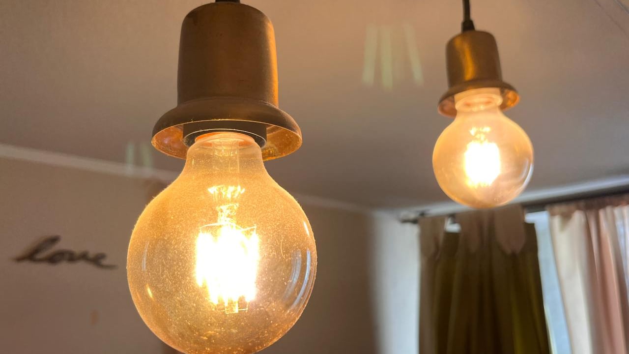 Alza en las cuentas de la luz