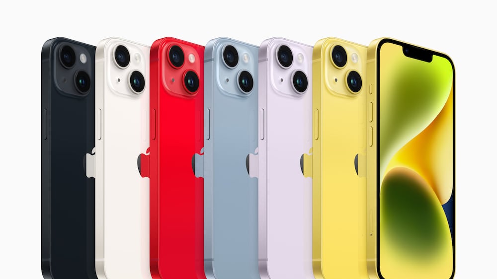 Amarillo canario es el nuevo color que introdujo Apple a su línea de iPhone (Foto: Internet)
