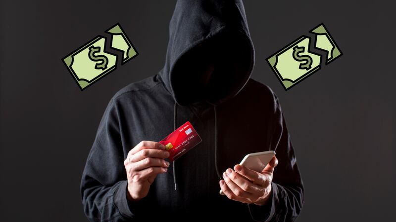 El uso de redes públicas o plataformas digitales no habituales puede aumentar la exposición a los fraudes en línea.