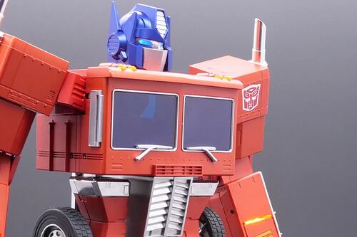 Transformers: Hasbro lanza Optimus Prime que se transforma con comandos de voz