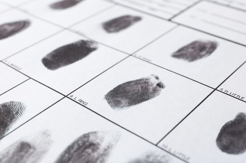 inteligencia-artificial-huellas-dactilares-estudio-revela-muy-similares