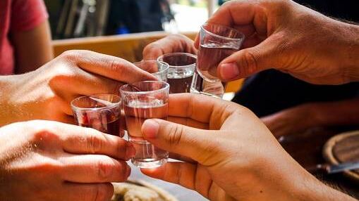 Bebidas alcohólicas: Profeco alerta por marcas que no cumplen