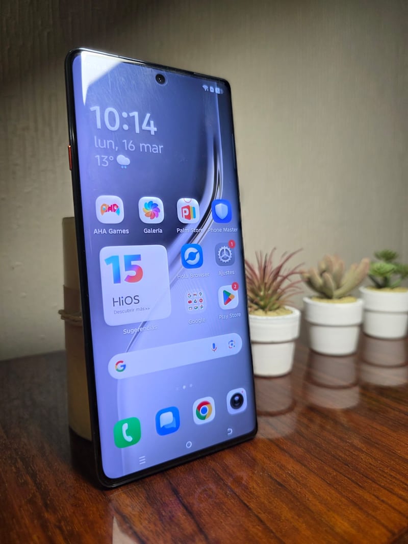 Tecno - Camo 4o Pro - FW/C.Rehbein