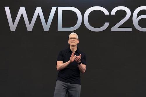 ¿Por qué Tim Cook fue el protagonista del WWDC 26 y no John Ternus, el futuro CEO de Apple?