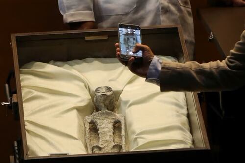 Científicos refutan presentación de “momias extraterrestres” hecha por Jaime Maussan