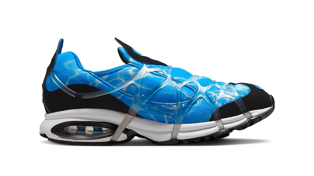 Te presentamos el modelo Nike Air Kukini Water, que se lanzó originalmente en el 2000 y que regresa a la casa del swoosh para esta temporada.