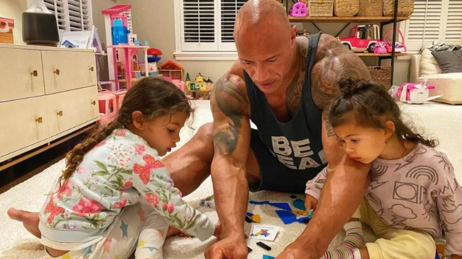 The Rock con Tiana y Jasmine