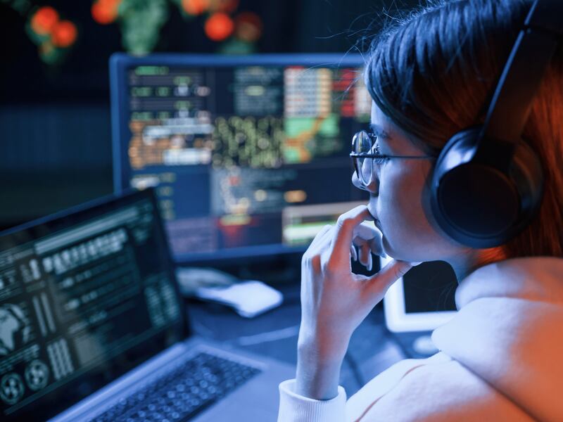 “En un mundo de tecnologías que crean, la creatividad sigue siendo la ventaja más humana que tenemos”: Camilo Vega Quiñones