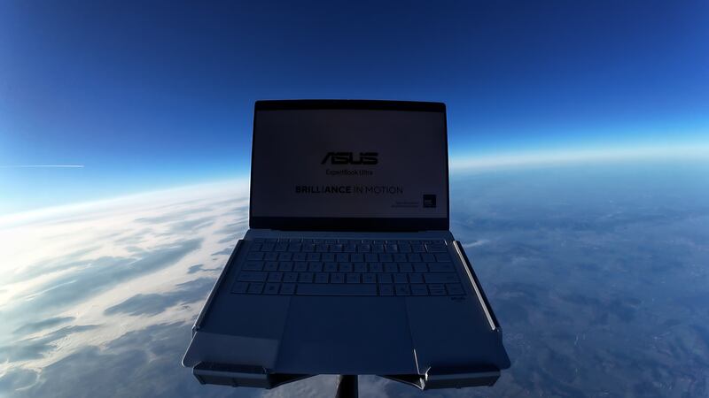 Experimento Everest/Asus