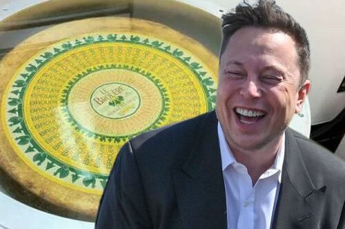 Elon Musk lanzó una rueda de queso al espacio por un motivo que no puedes imaginar