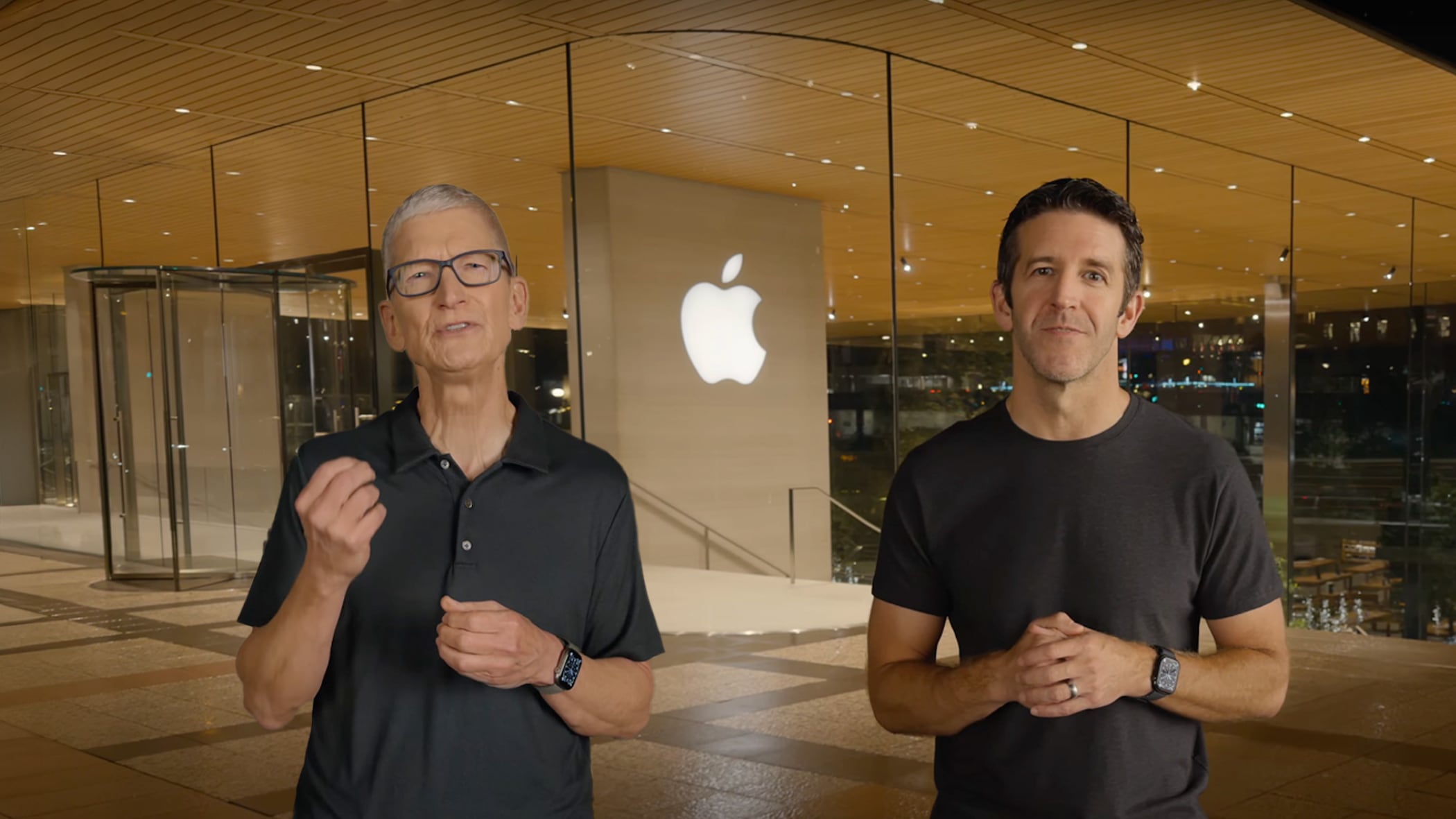 Tim Cook y John Ternus - Apple