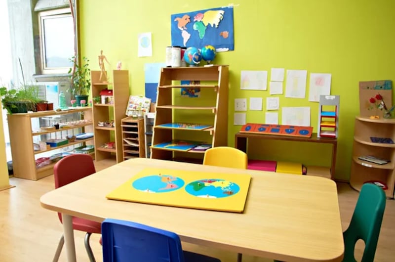 Cobertura de educación parvularia en Chile alcanza solo 43% y deja a más de 390 mil niños fuera