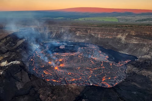 Sorprendentes imágenes del volcán en erupción en Hawái: ¡Es un espectáculo natural!