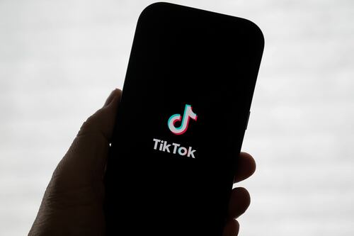 TikTok lanza su propia App Store: la guerra por el futuro de los móviles ahora se juega en el feed