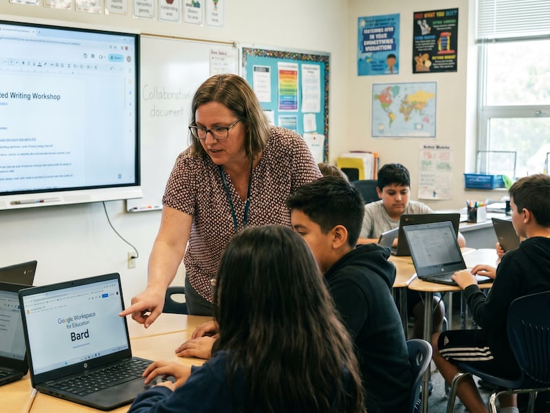 Inteligencia Artificial en el aula: Cómo acceder al nuevo programa de becas de Google para maestros