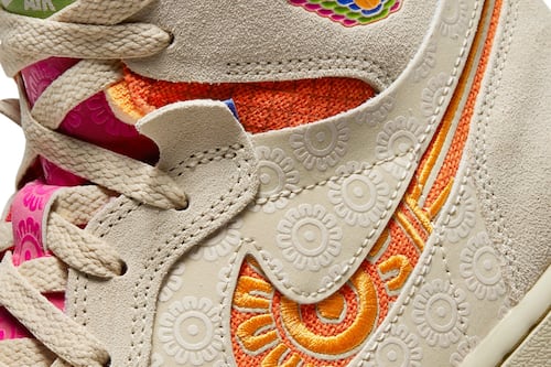 “Somos familia”, las zapatillas de Nike que celebran el mes de la Herencia Hispana en Estados Unidos