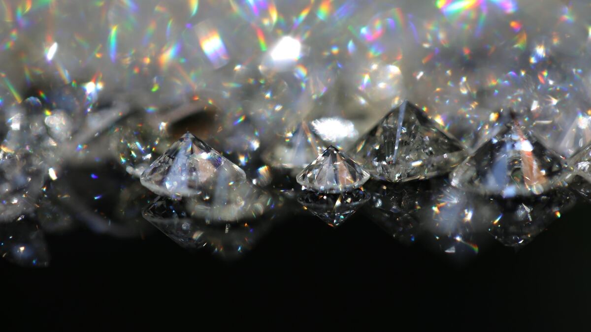 Lluvia de diamantes / Composición