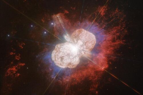 Astrónomo chileno graba impresionante video de una estrella a 7.500 años luz de la Tierra, con la cámara de un celular