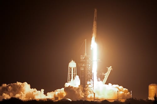 SpaceX sorprende al mundo al sacrificar un Falcon 9 por primera vez en 146 lanzamientos
